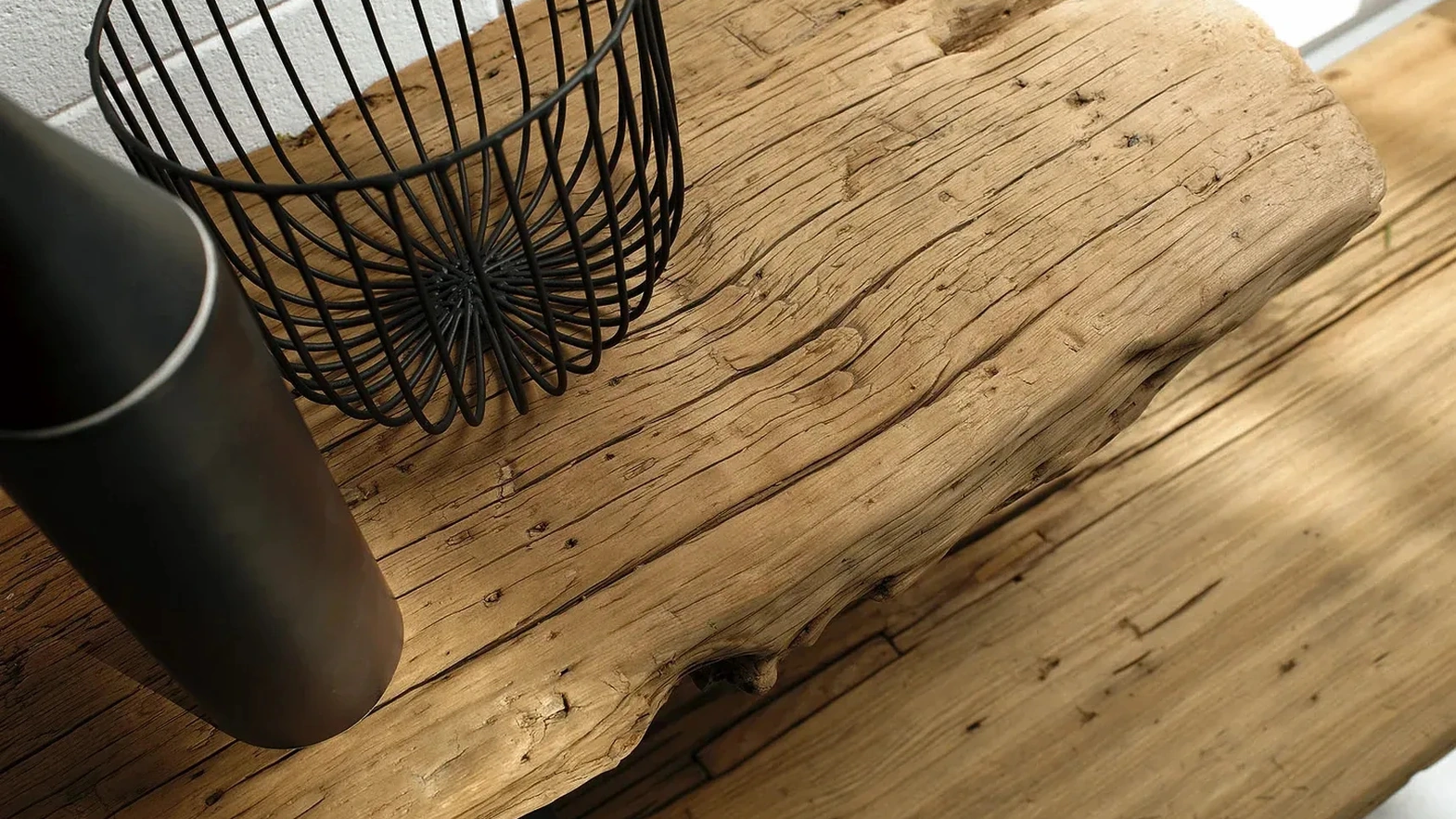Mensole in legno secolare Line di Nature Design