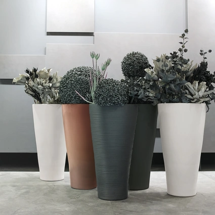 Vaso Cono Metallic di Adriani e Rossi