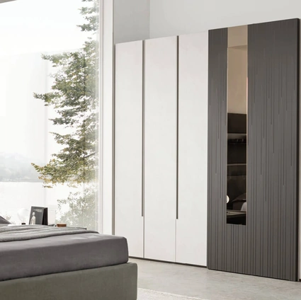 Armadio con anta scorrevole Sistema Secret di Maronese