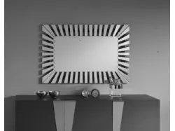 Specchio di design in vetro argentato Labas di Stones