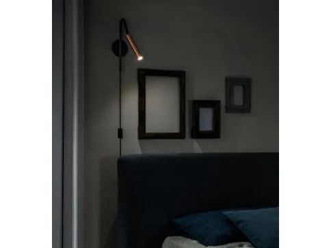 Lampada da parete Vega a tubo in metallo nichelato di Stones