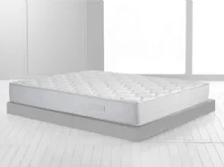 Materasso Leggenda Notte Extra Evo con proprietà antibatteriche naturali, termiche e traspiranti grazie al rivestimento in fibra d’argento di Magniflex