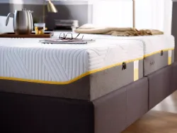 Materasso con supporto medio-rigido che consente di muoversi senza farsi mancare il sostegno Sensation Cooltouch di Tempur