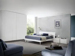 Letto con testiera in finitura cemento bianco Wall di S75