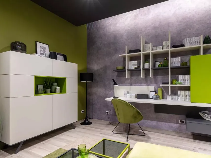 Madia Alta in laminato con wallbox a giorno laccato LV210 di Moretti Compact