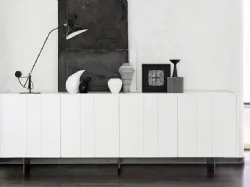 Madia Stripe in laccato Bianco opaco di Novamobili