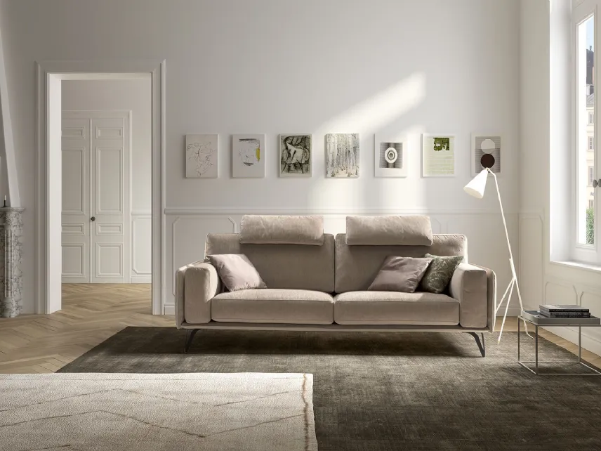 Divano lineare moderno in tessuto Living Bright di Samoa