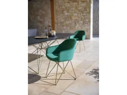 Sedia con braccioli Demetra S155 in tessuto con gambe in metallo di Friulsedie