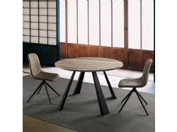 Tavolo rotondo allungabile SaturnINO in nobilitato rovere nodato con struttura in metallo verniciato nero di La Seggiola