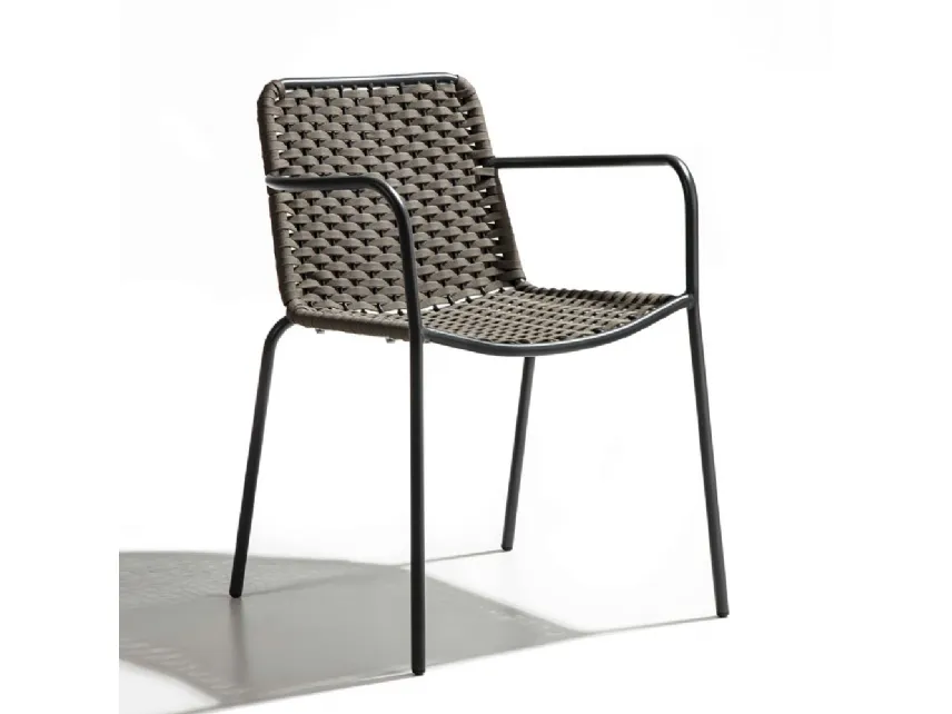 Poltroncina Café de Paris in metallo rivestita in corda piatta poliestere color tortora di La Seggiola