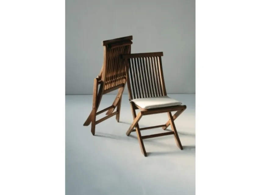 Sedia pieghevole in legno massello di teak indonesiano con finitura olio naturale Folding Chair di La Seggiola